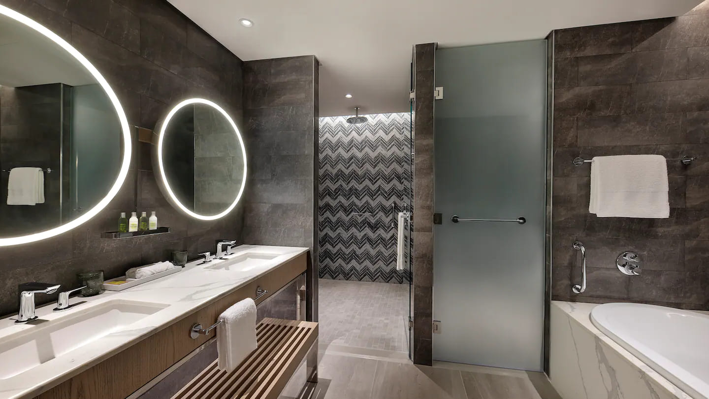 Hilton Abu Dhabi Yas Island Two Bedroom Suite Bathroom