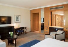 Beach Rotana Hotel Abu Dhabi SEA VIEW FAMILY ROOM AND SOFA BED3