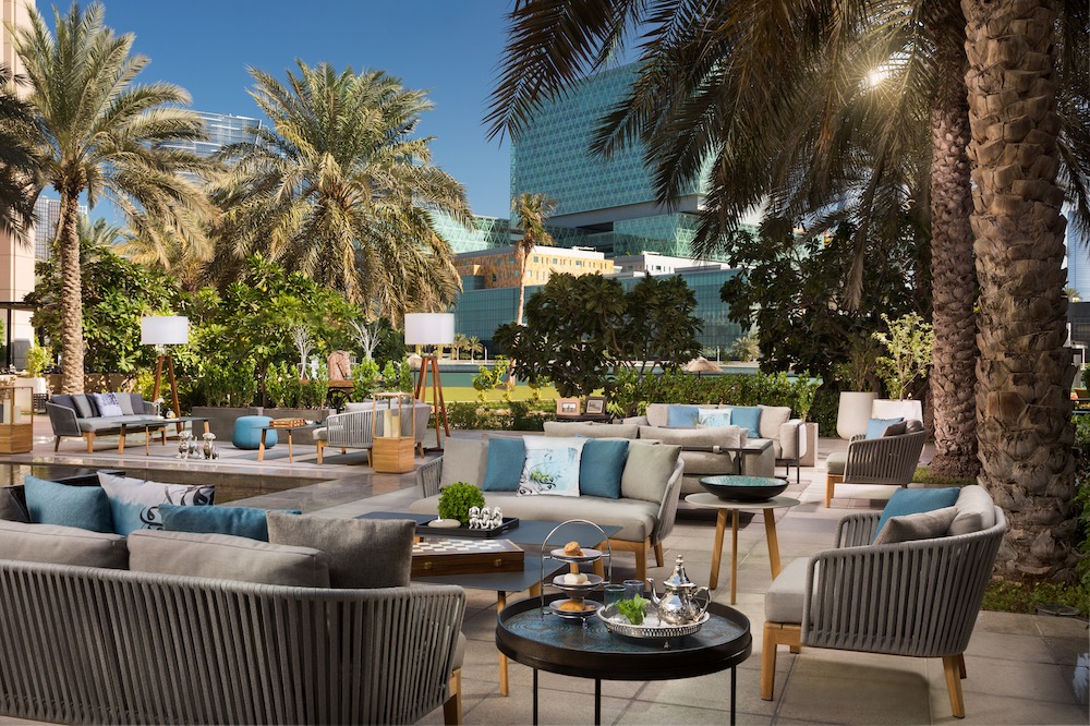 Beach Rotana Hotel Abu Dhabi Al Shorfa Lounge At Beach Rotana Abu Dhabi (2)