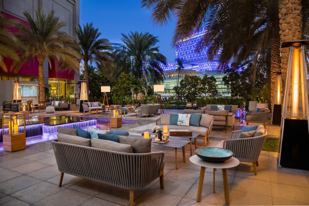 Beach Rotana Hotel Abu Dhabi Al Shorfa Lounge At Beach Rotana Abu Dhabi (3)