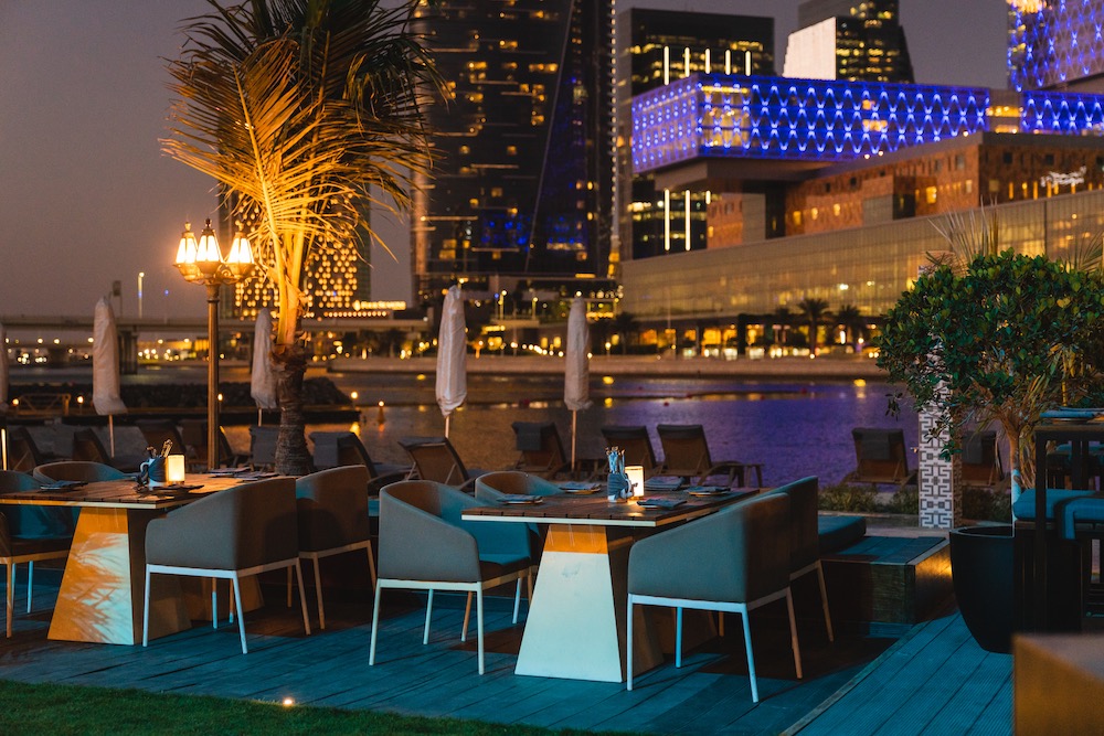 Beach Rotana Hotel Abu Dhabi Brauhaus Garden